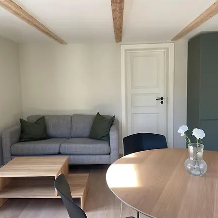 Apartment Moderne Med 2 Soverom - Naer Sentrum Arendal