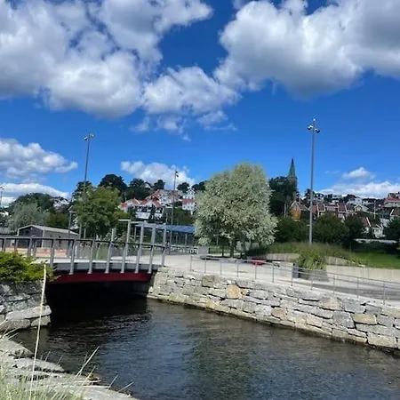 Moderne Med 2 Soverom - Naer Sentrum *