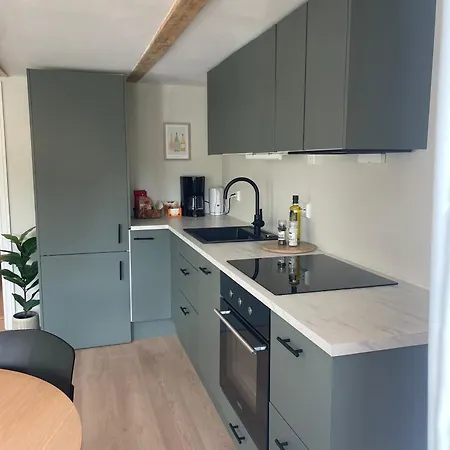 Moderne Med 2 Soverom - Naer Sentrum Apartment