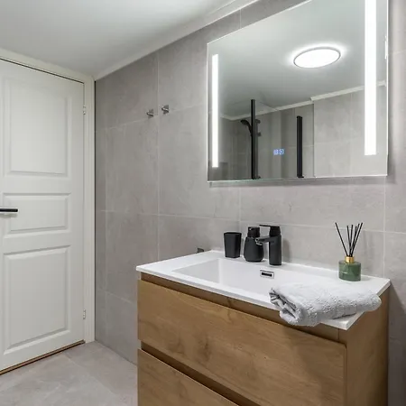Moderne Med 2 Soverom - Naer Sentrum * Arendal