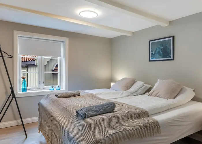 Lägenhet Moderne Med 2 Soverom - Naer Sentrum