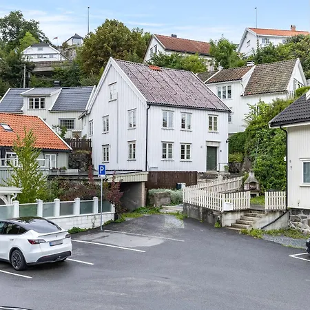 Appartamento Moderne Med 2 Soverom - Naer Sentrum